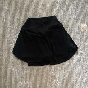 Halara crossover tennis skirt NWOT